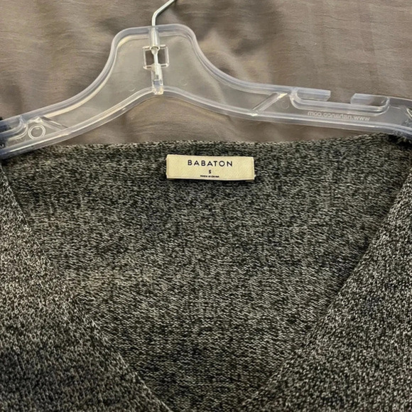 Aritzia Babaton Erin Sweater in Charcoal Gray Minimalist Size Small‎ - Picture 6 of 7